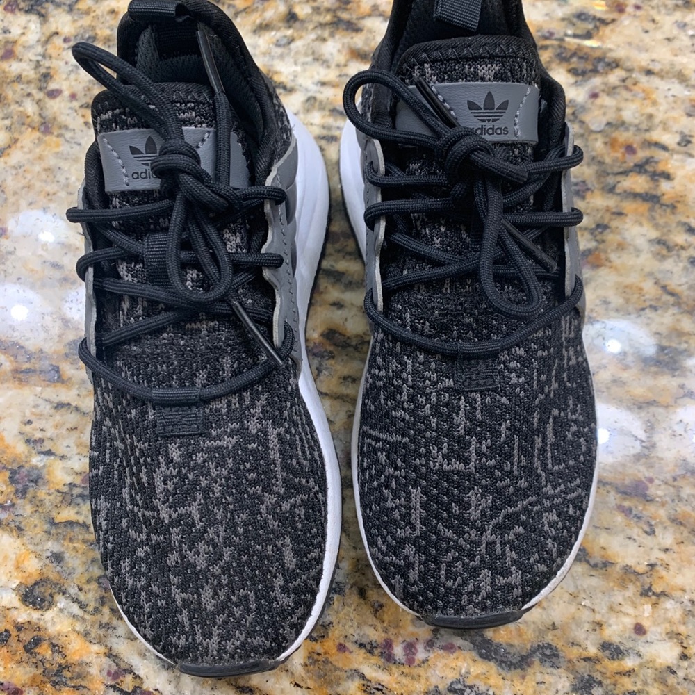 Toddler adidas shoes size 11